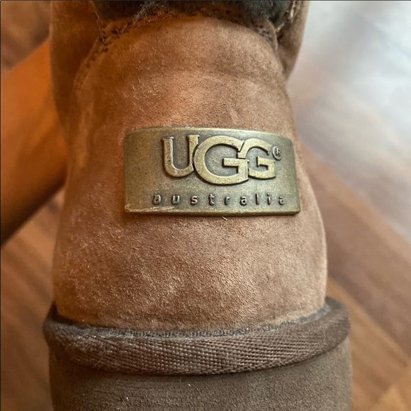 UGG tall winter boots - chestnut brown size 6 - Picture 5 of 6